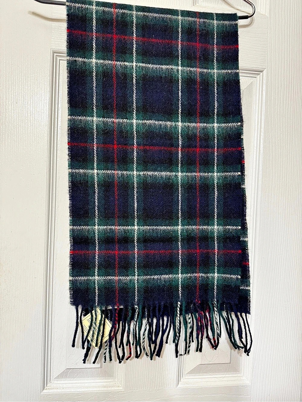 John Hanly & Co. Ltd. Irish Lambswool Scarf. Plaid in Green & Navy Blue NWT